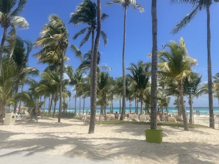 All-Inclusive Vacation - Beach