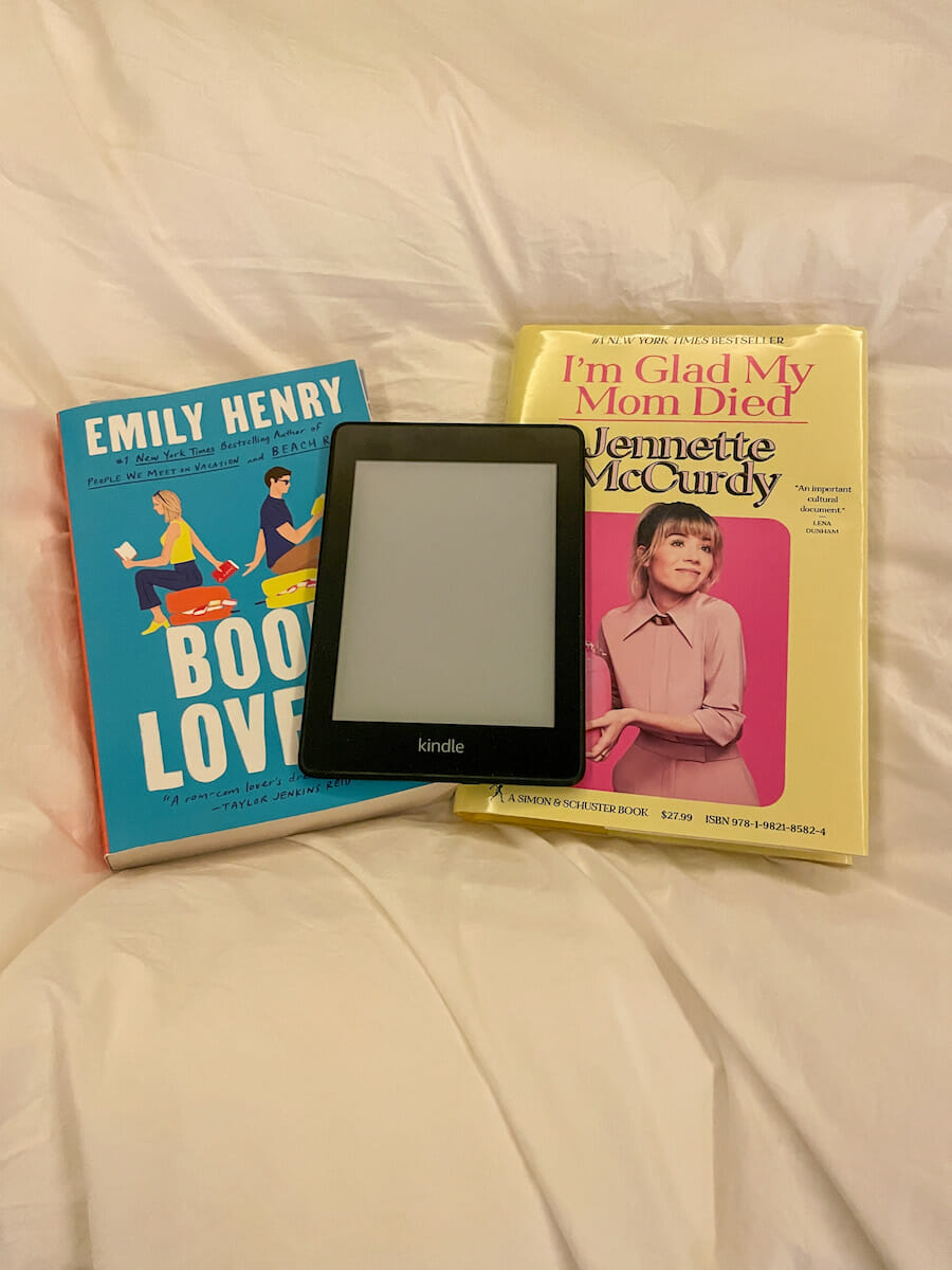 Beach Books & Kindle