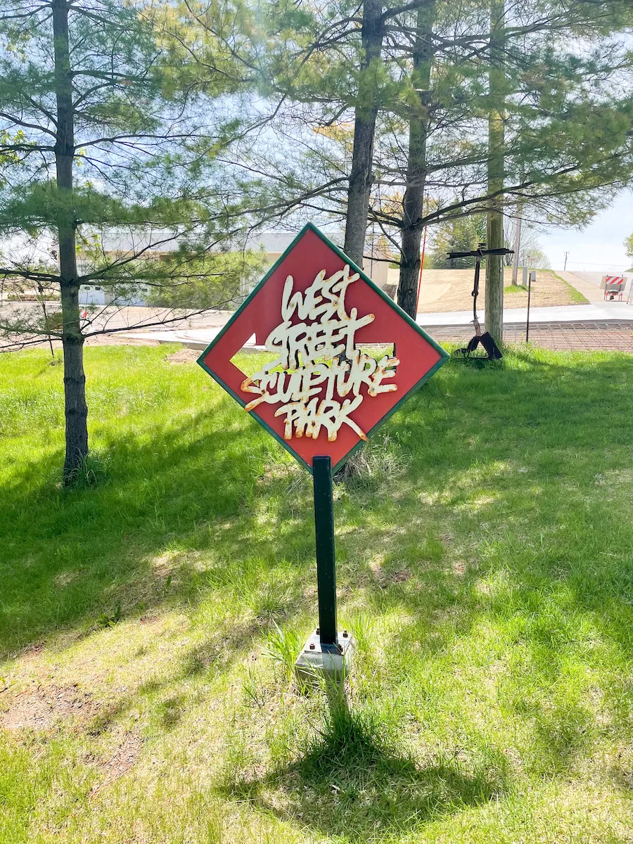 Sign to the West Street Sculpture Park in Galena, IL 