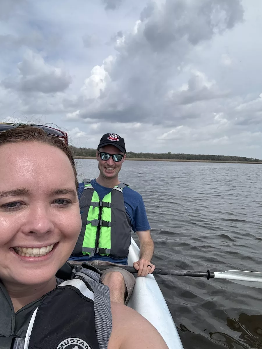 Husband and wife kayaking in Jacksonville Florida